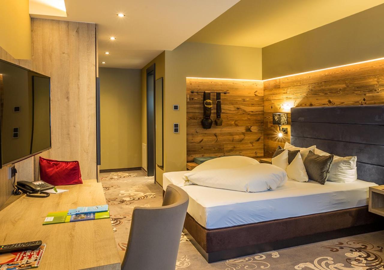 Superior Double Room,1357926266:JPEG