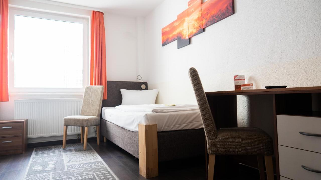 Single Room,1306439584:JPEG