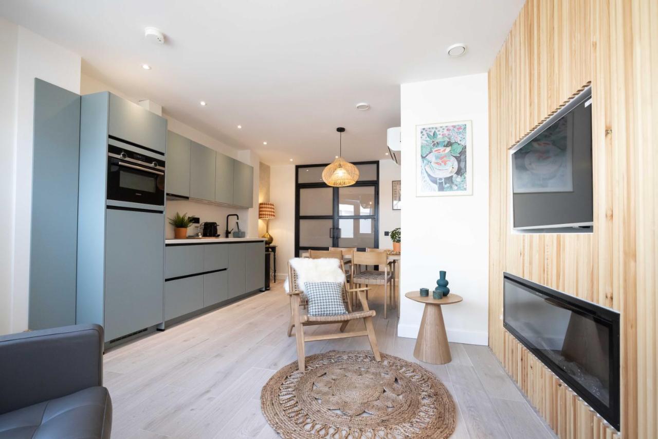 Deluxe Apartment,1359545375:JPEG