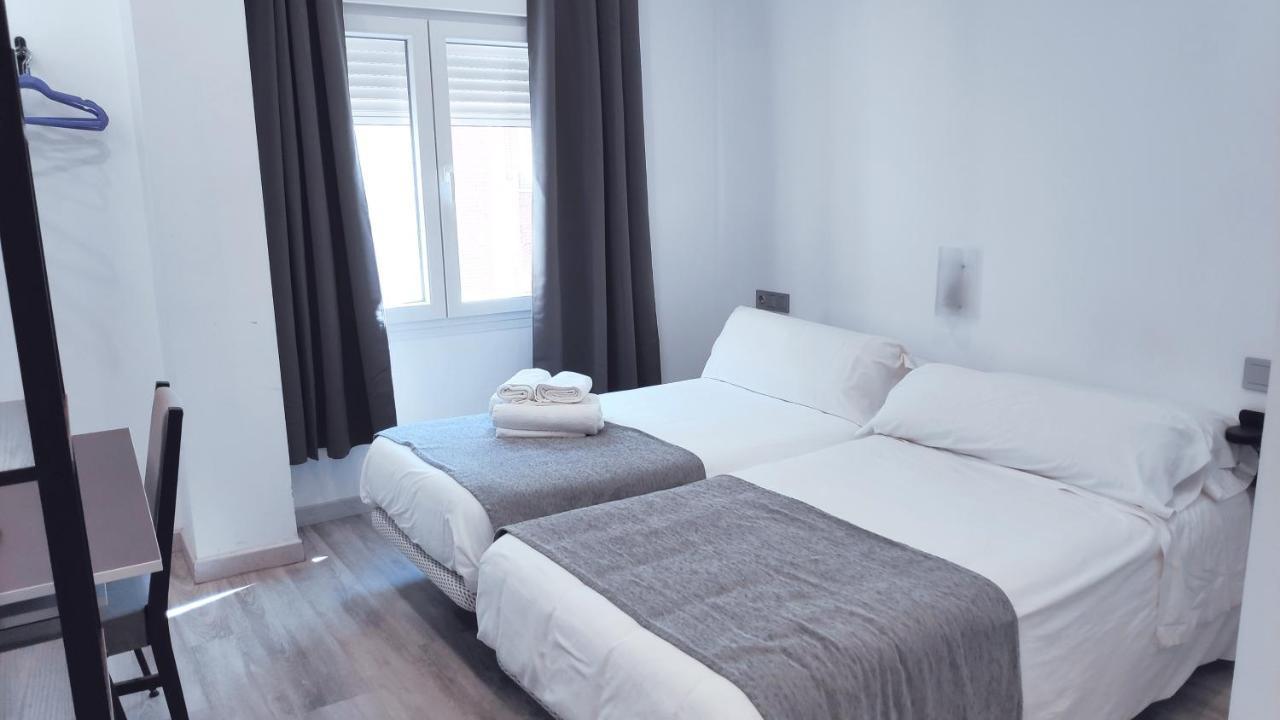 Superior Twin Room,1362647429:JPEG
