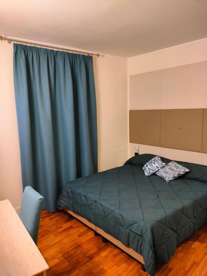 Double or Twin Room Sea View