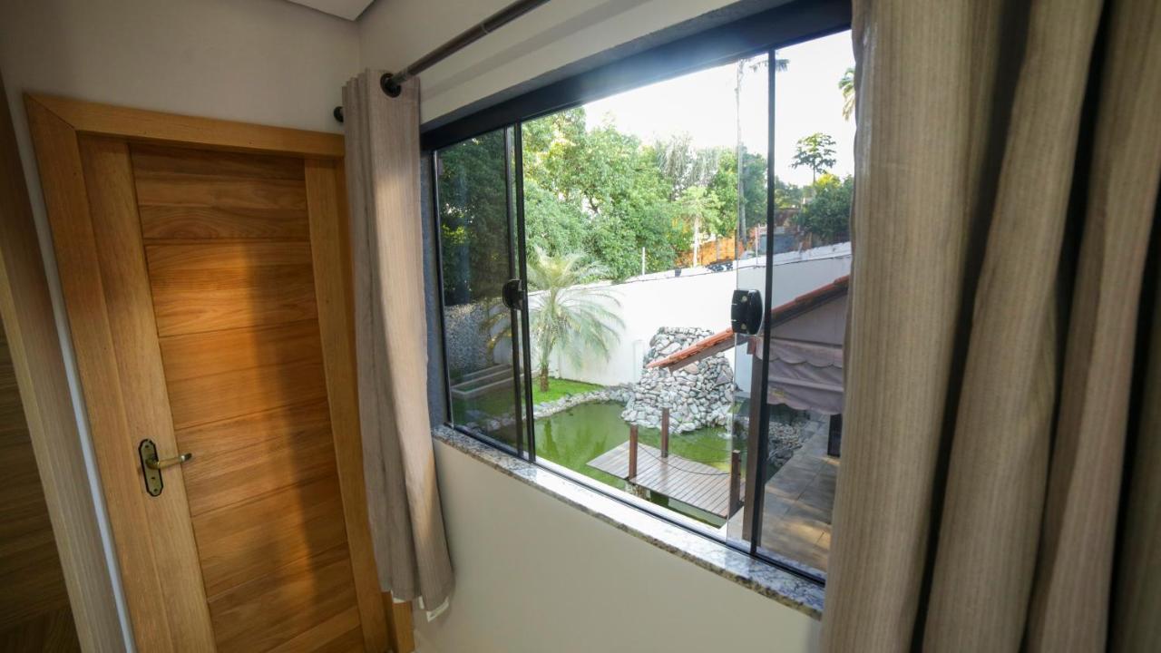 Deluxe Queen Suite