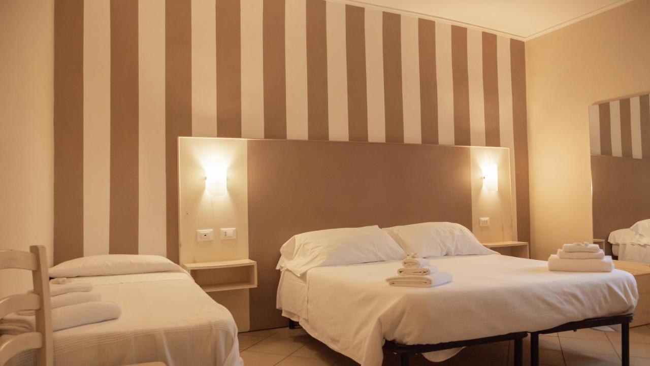 Classic Triple Room,1365114683:JPEG