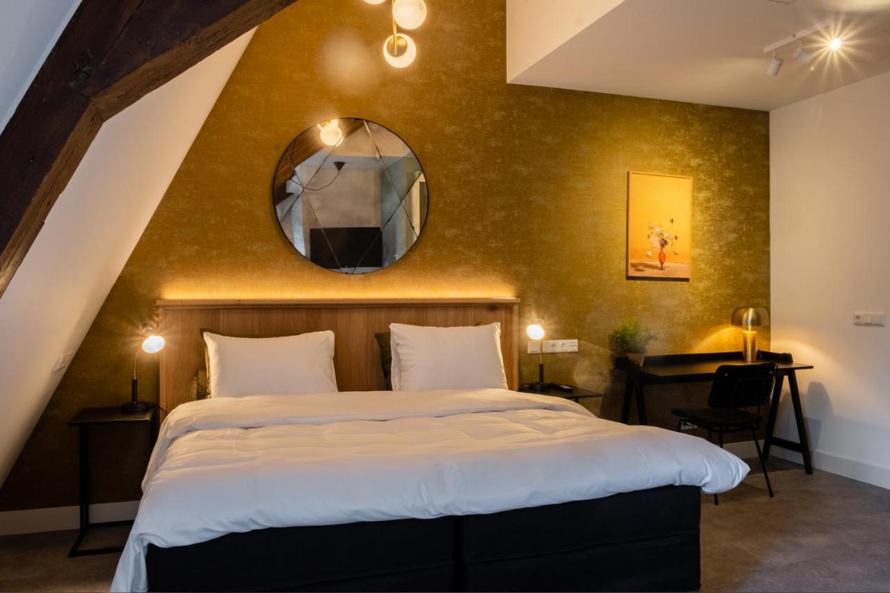 Deluxe Room,1363712705:JPEG