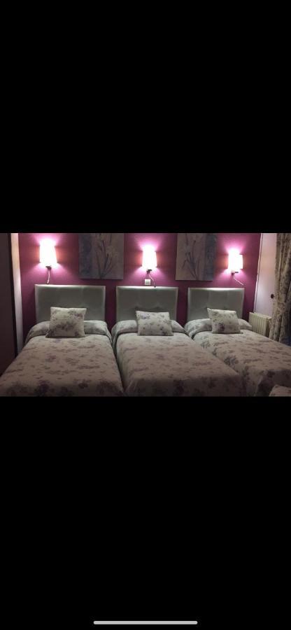 Quadruple Room Bath,1362210272:JPEG