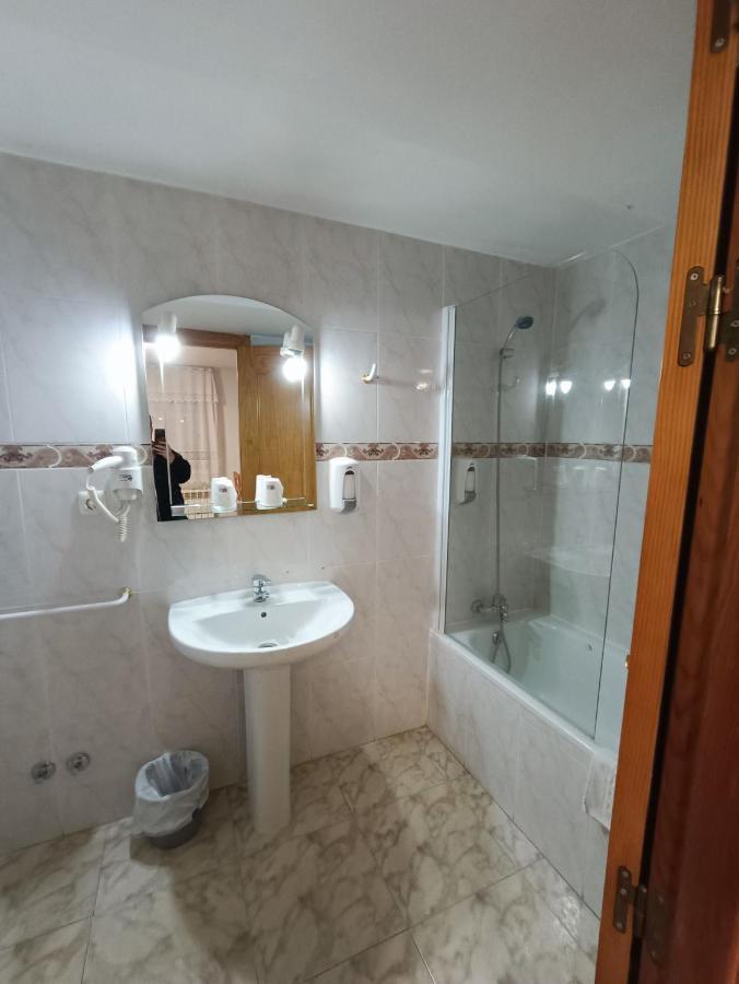 Twin Room,1377675458:JPEG