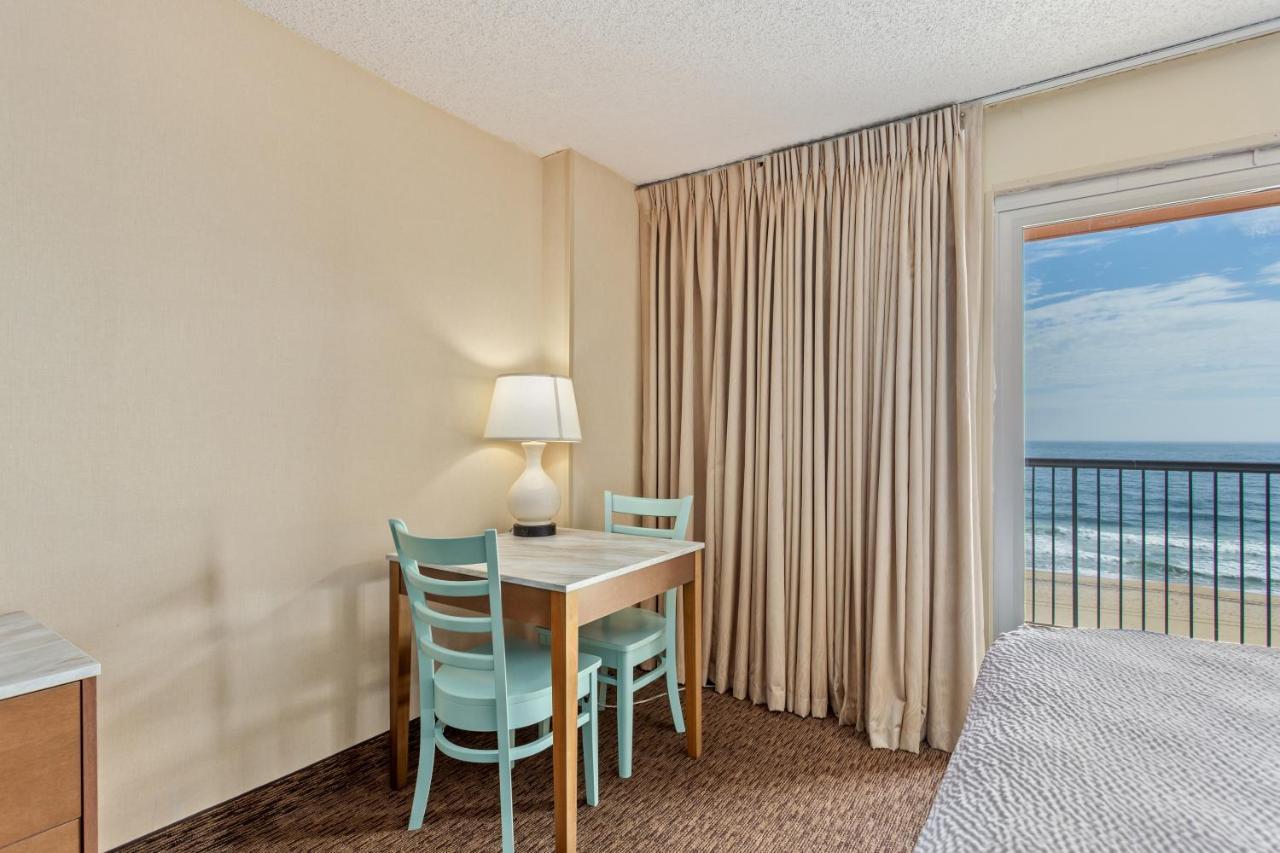 2 Queens Room Front Ocean View