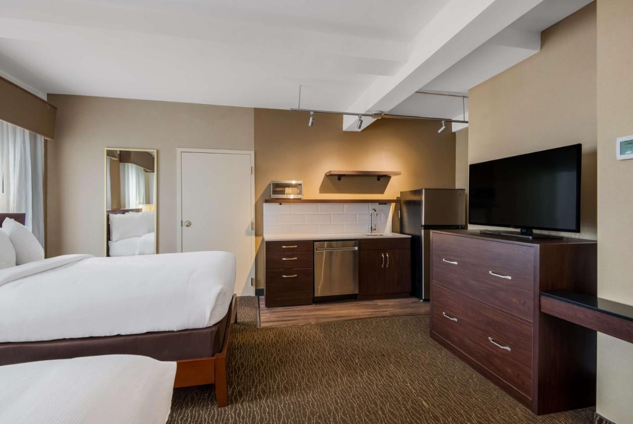Double Room Two Double Beds Non-Smoking