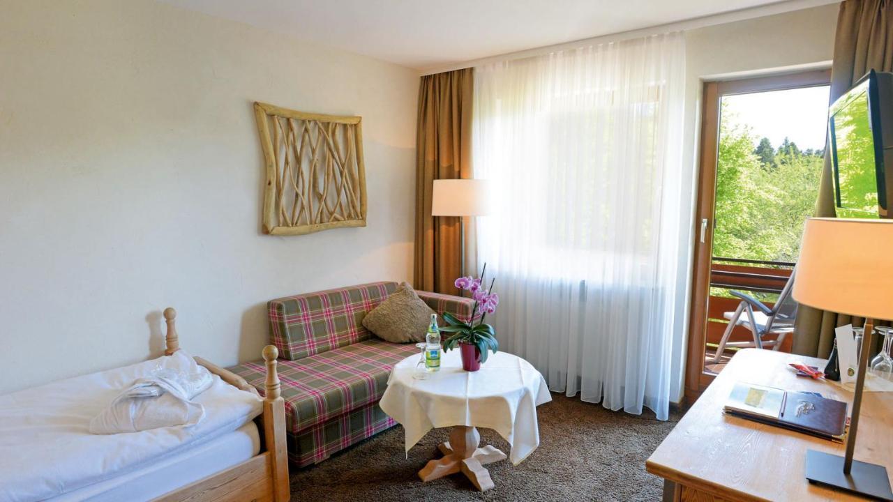 Single Room,1363293287:JPEG