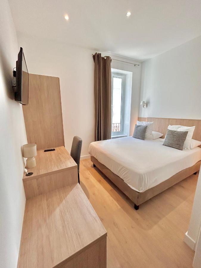 Standard Double Room,1363464083:JPEG