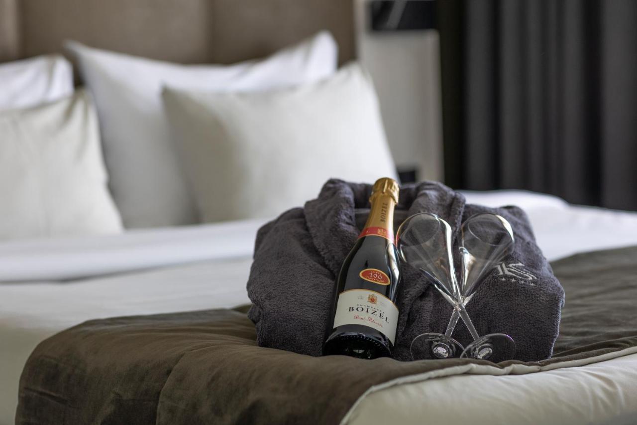 Junior Suite wellness balcony