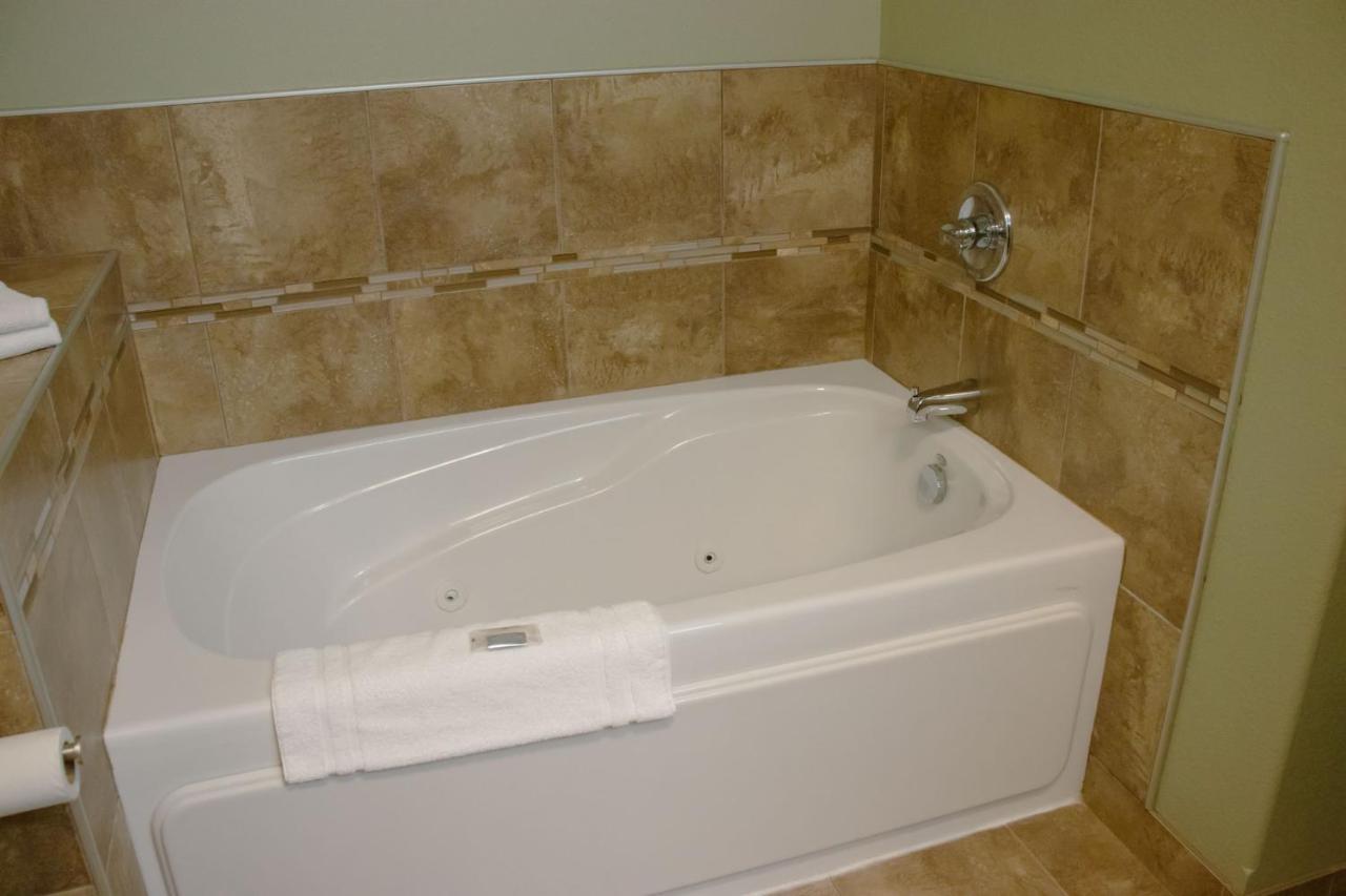 King Room Sofa Bed or Whirlpool Non Smoking,1363553708:JPEG