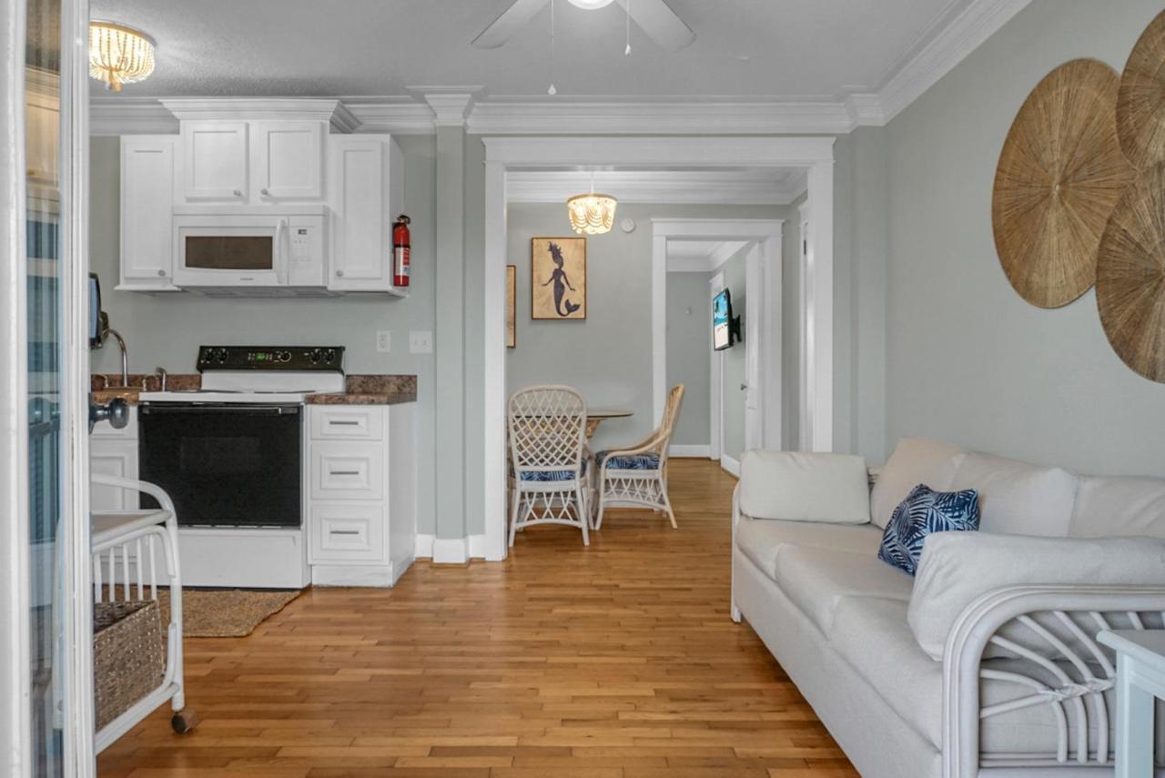 Queen Suite