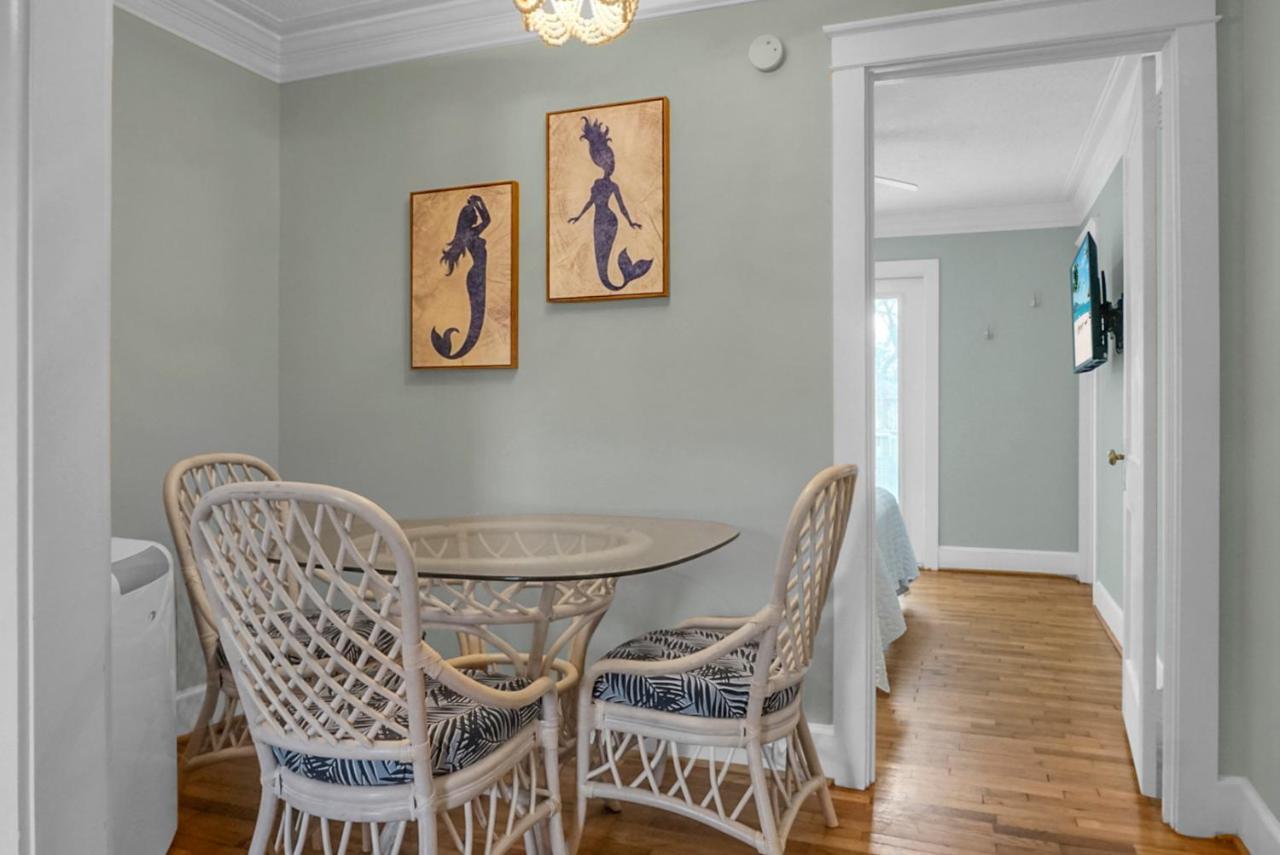 Queen Suite