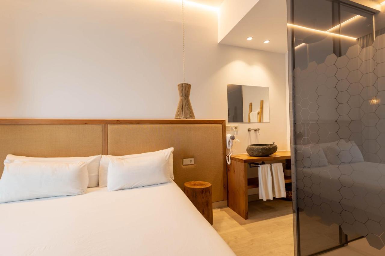 Premium Room Side Sea View