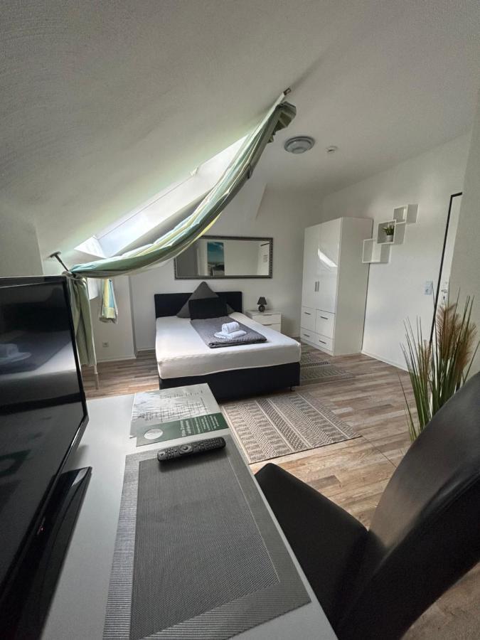 Single Room,1363722890:JPEG