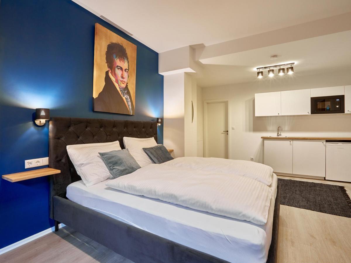 Superior Apartment,1363753814:JPEG