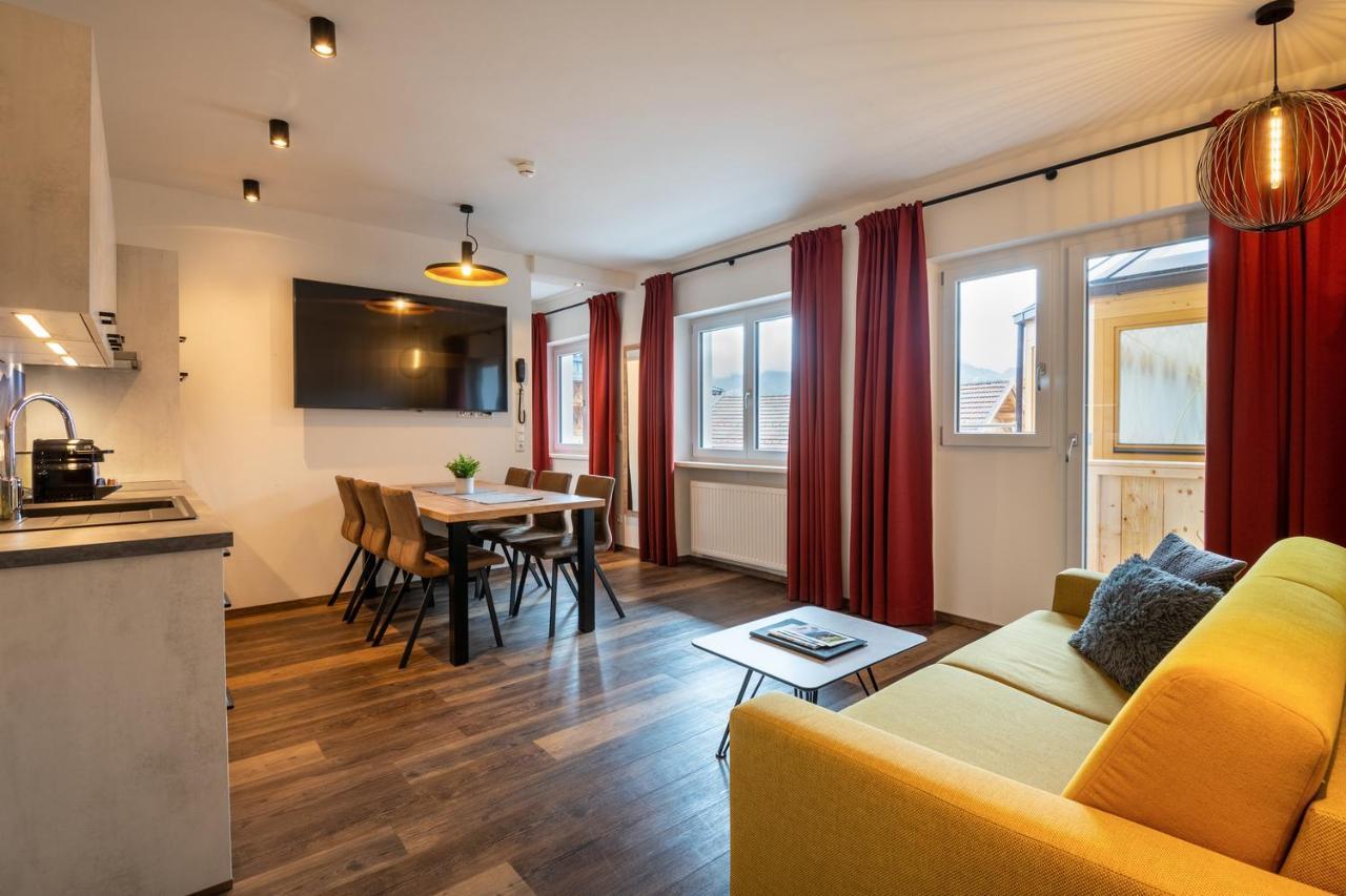 Two-Bedroom Apartment,979524934:JPEG
