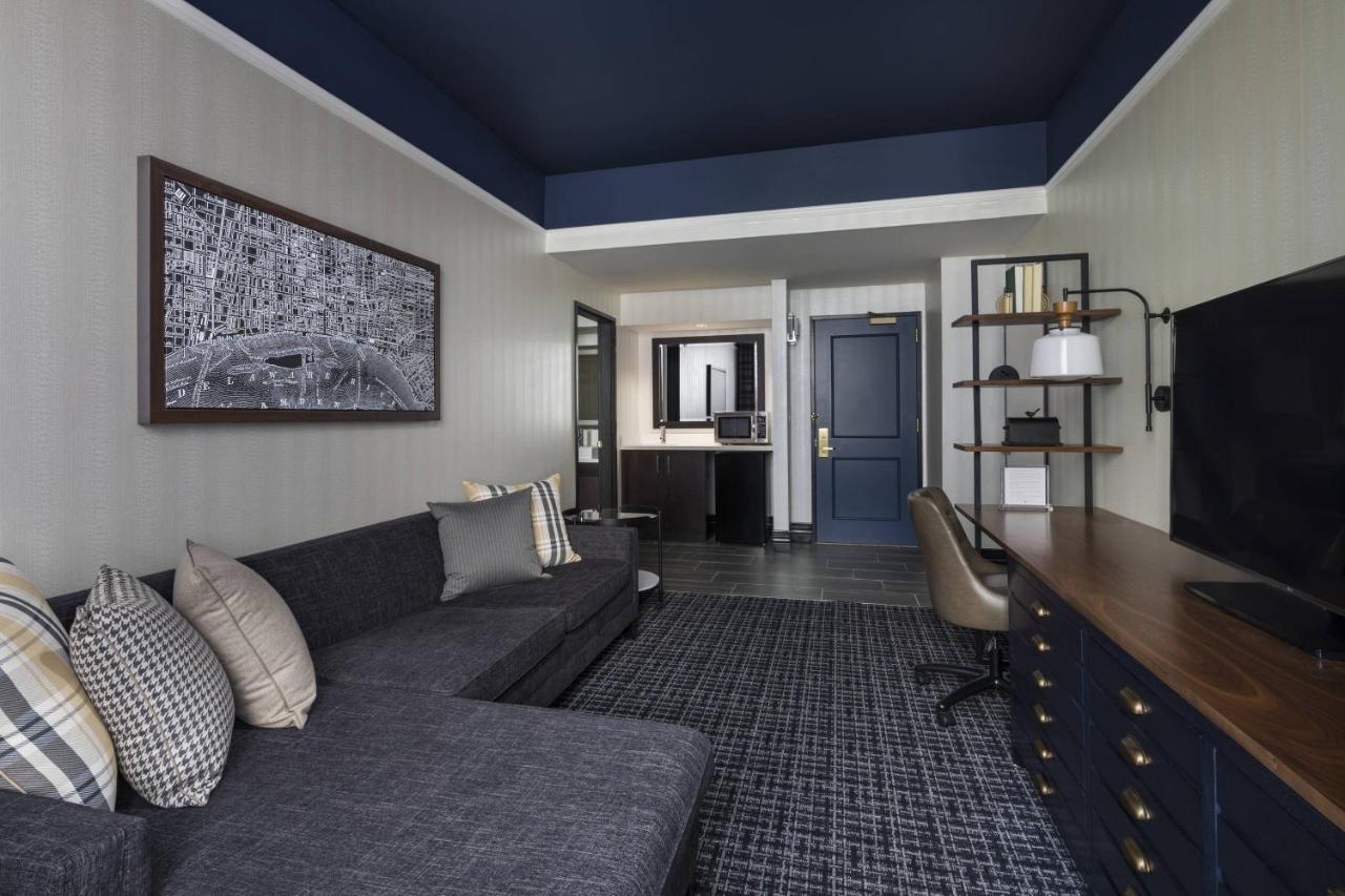 One Bedroom Suite 1 Bedroom Suite 1 King Sofa bed,1364449583:JPEG
