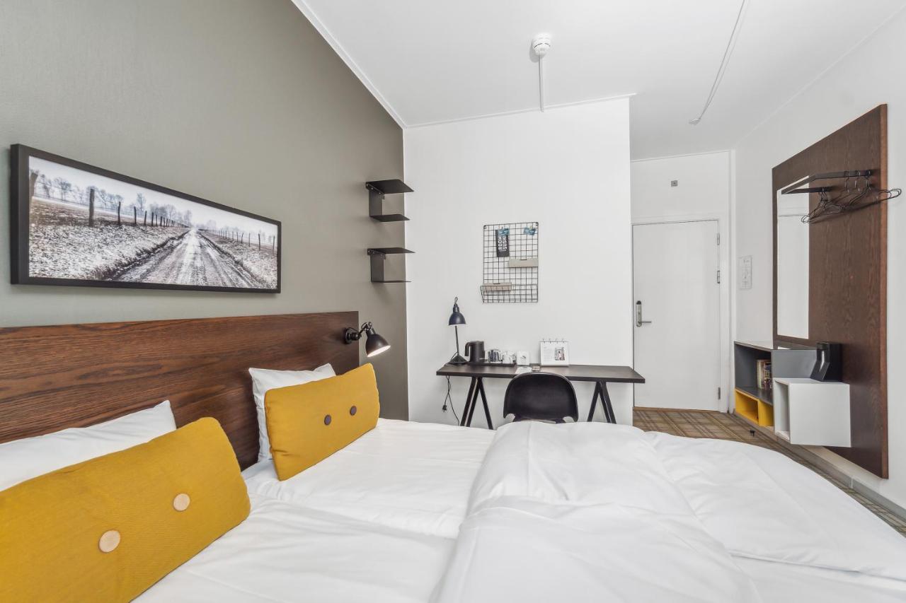 Medium Room