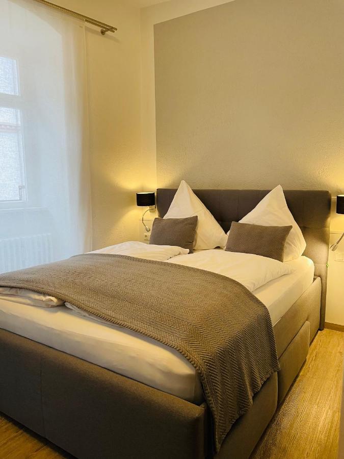 Large Double Room,1365044765:JPEG