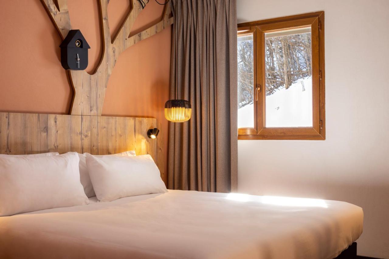 Double Room One Double Bed or Two Single Beds