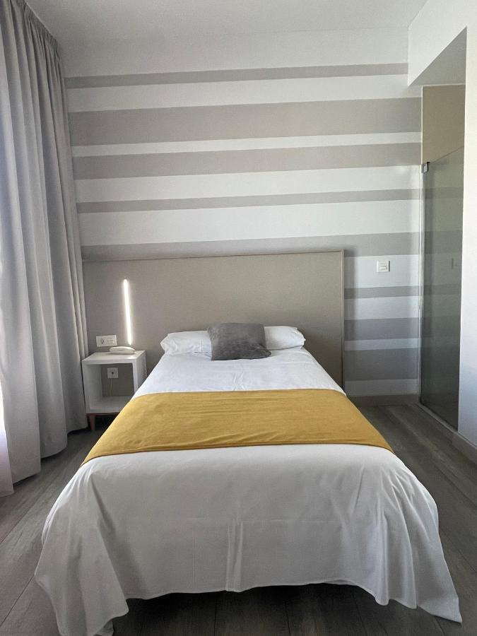 Single Room,1365534440:JPEG