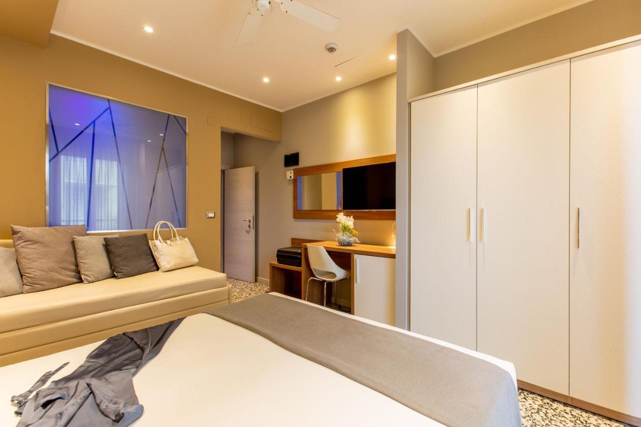 Suite Balcony,1365745985:JPEG