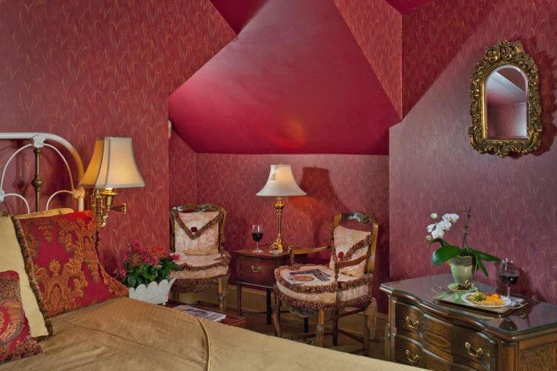 Queen Room