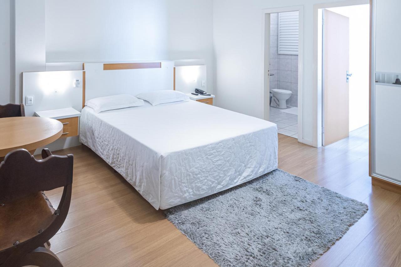 Deluxe Suite,1365988361:JPEG