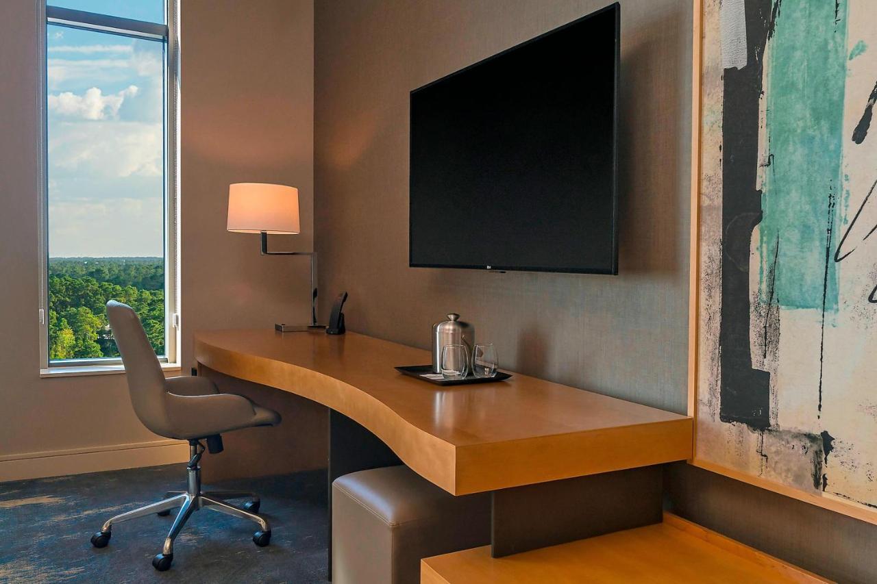 Executive King, Larger Guest room, 1 King