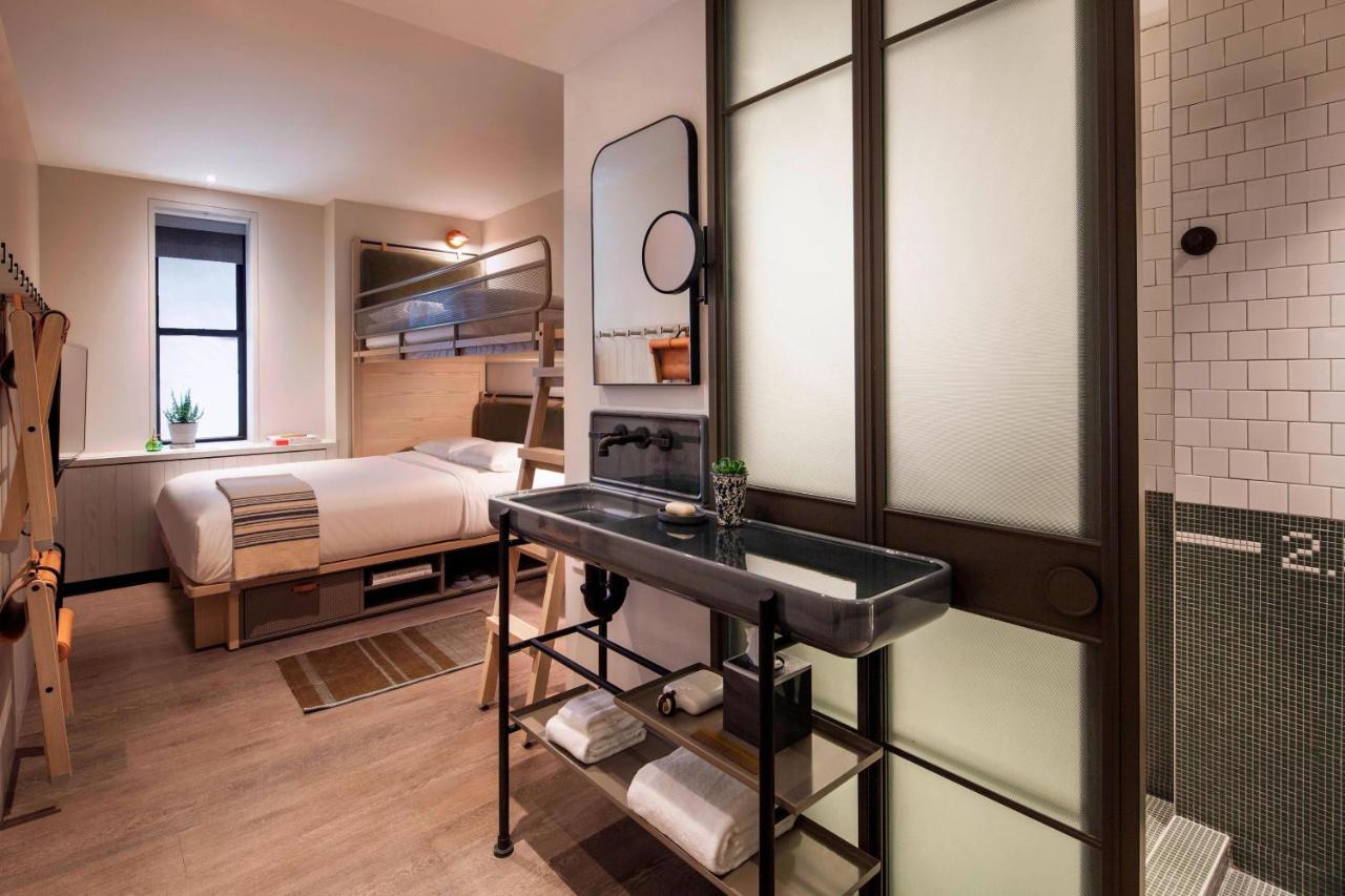 Superior Queen Room with Twin Loft,1366106225:JPEG