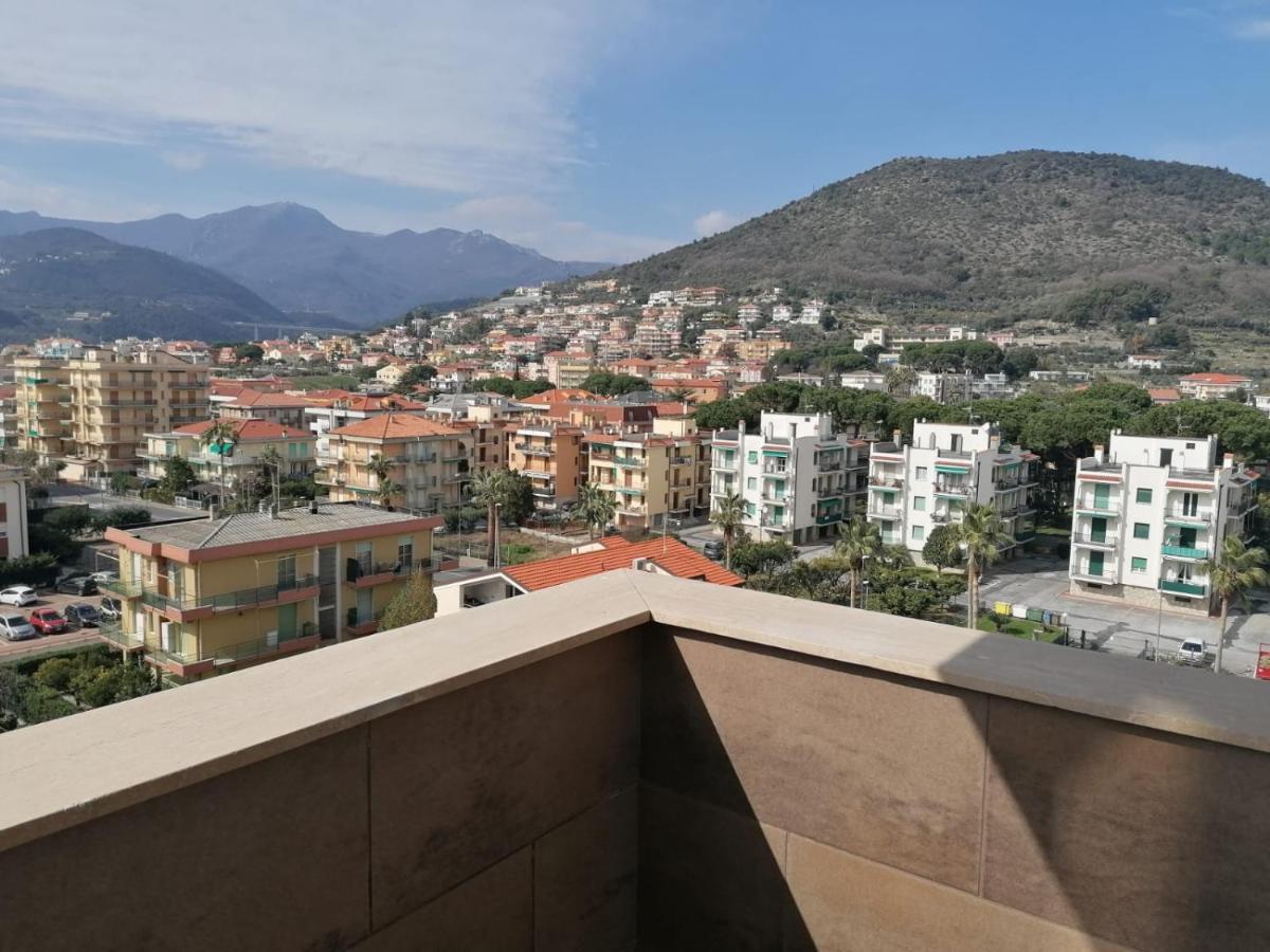 Economy Double or Twin Room Hill view