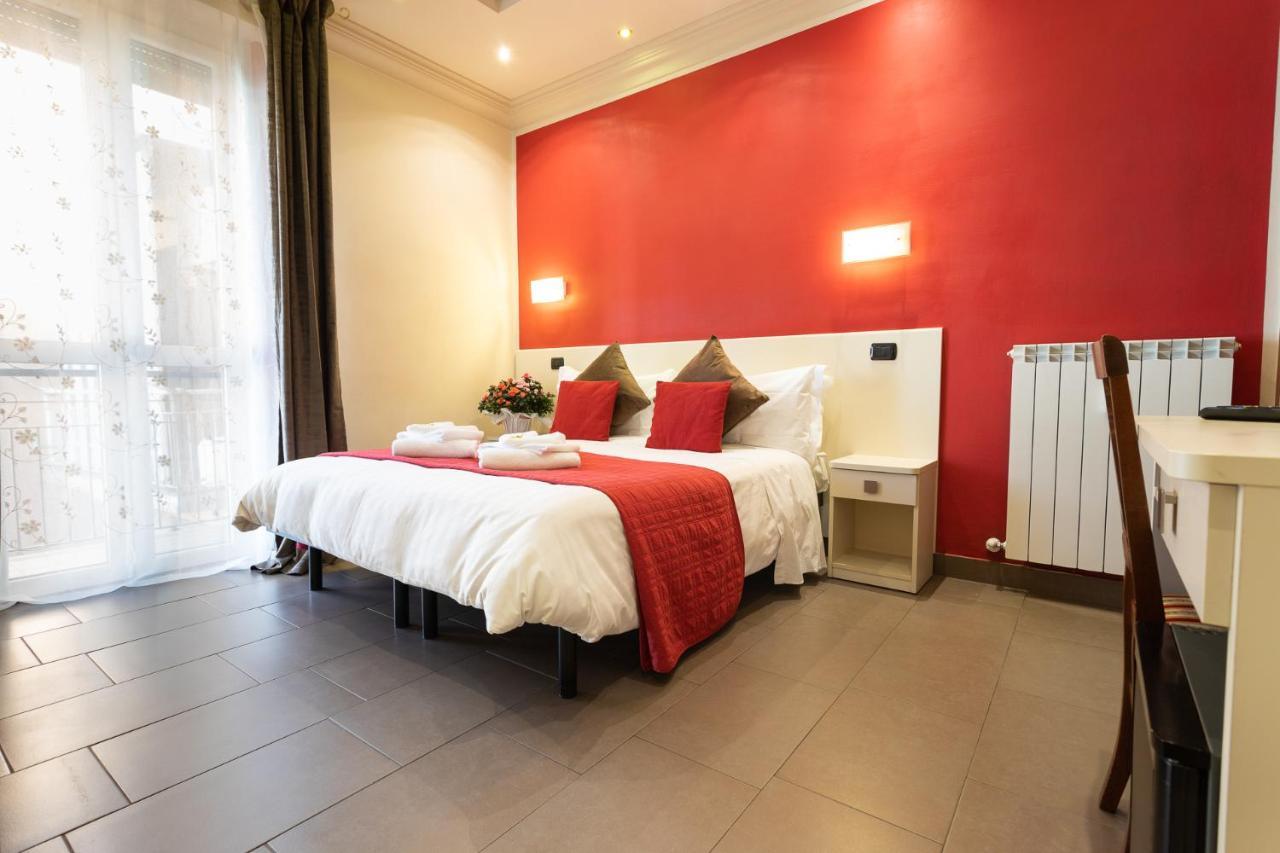 Double or Twin Room Private Bathroom