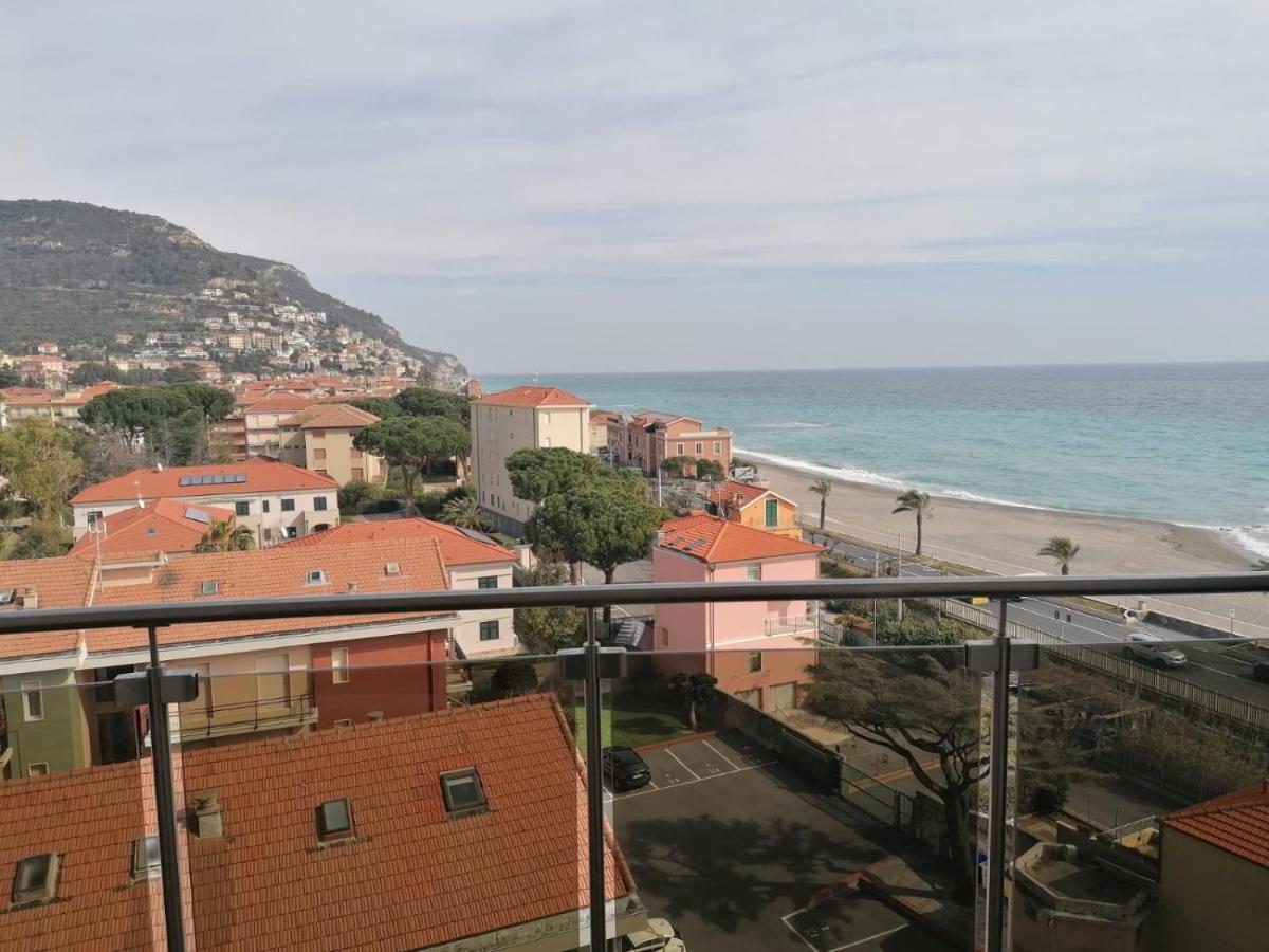 Double or Twin Room Balcony side sea view