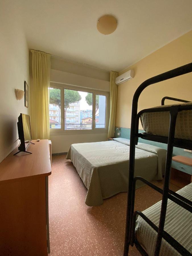 Economy Twin Room,1366413479:JPEG
