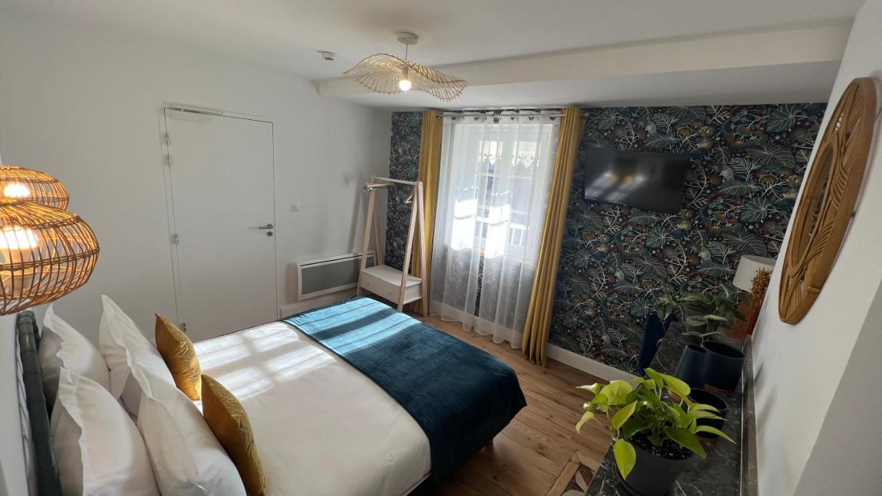 Double Room,1366923218:JPEG