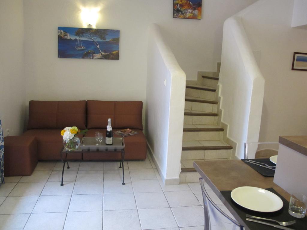 Superior One-Bedroom Villa Mezzanine,696007464:JPEG