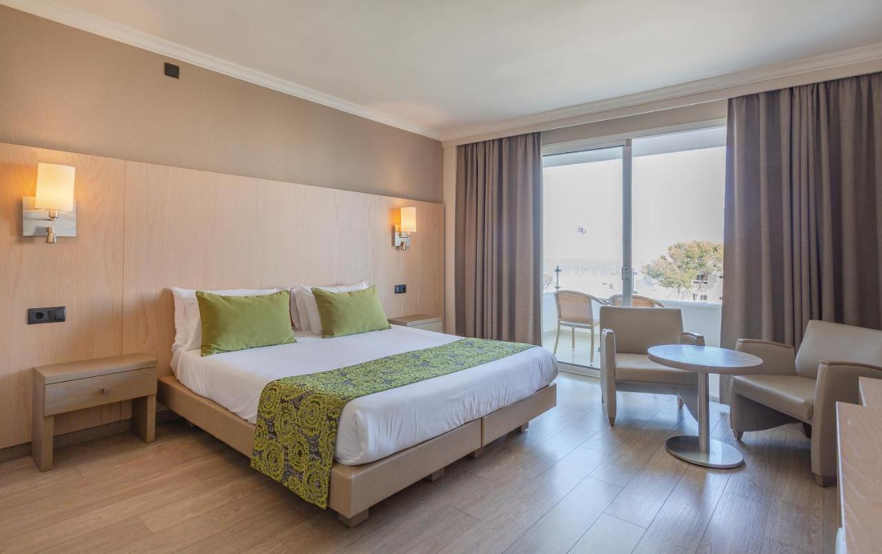 Doppelzimmer mit Poolblick