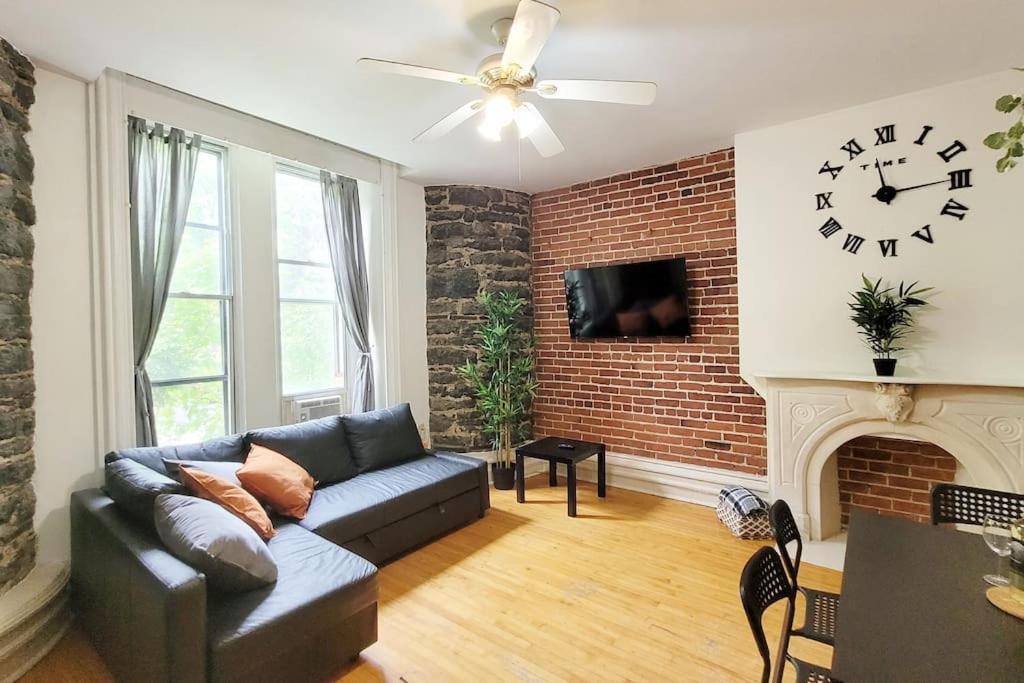 Six-Bedroom House,1033595942:JPEG