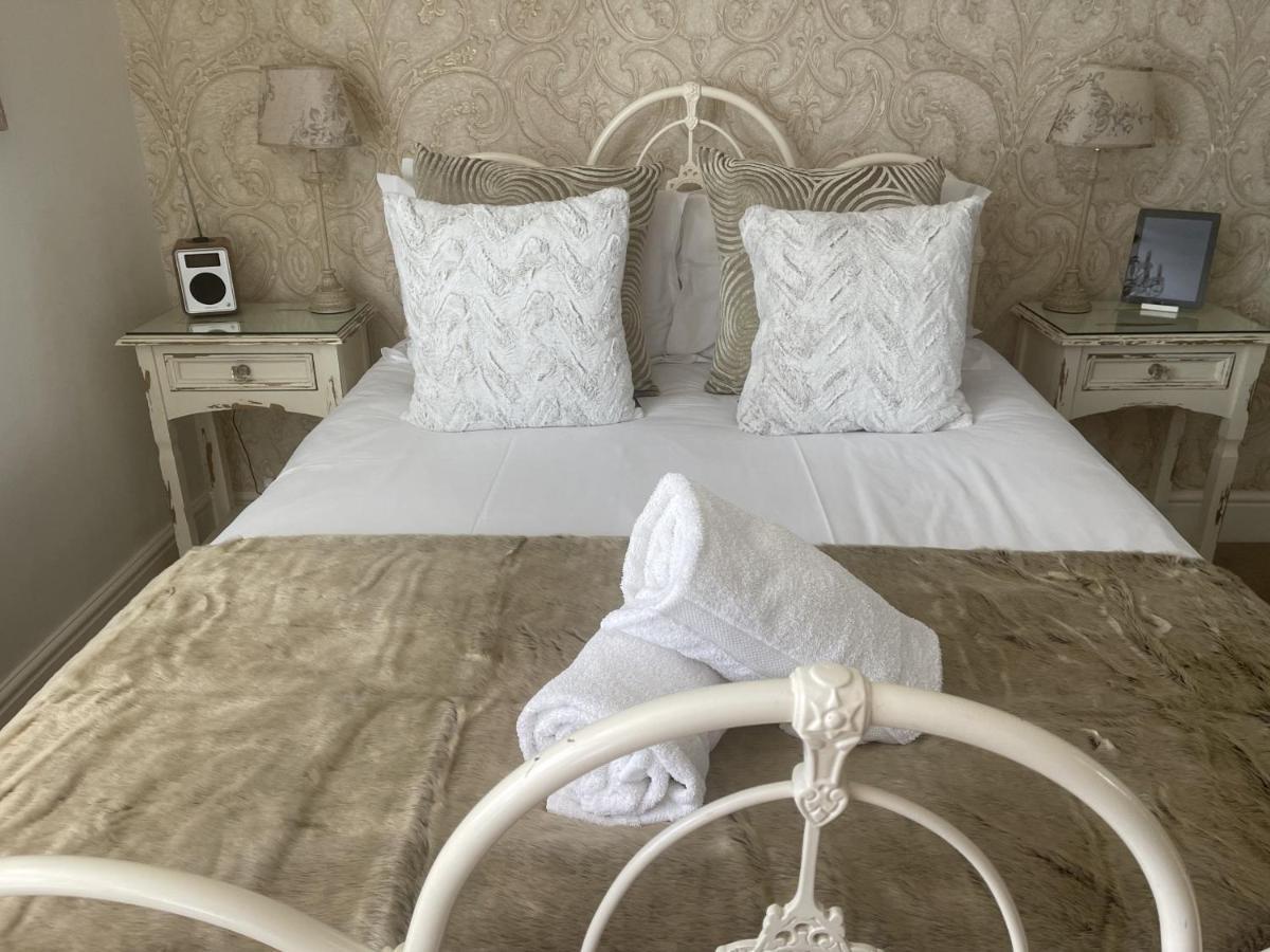 Superior King Room,1370192219:JPEG