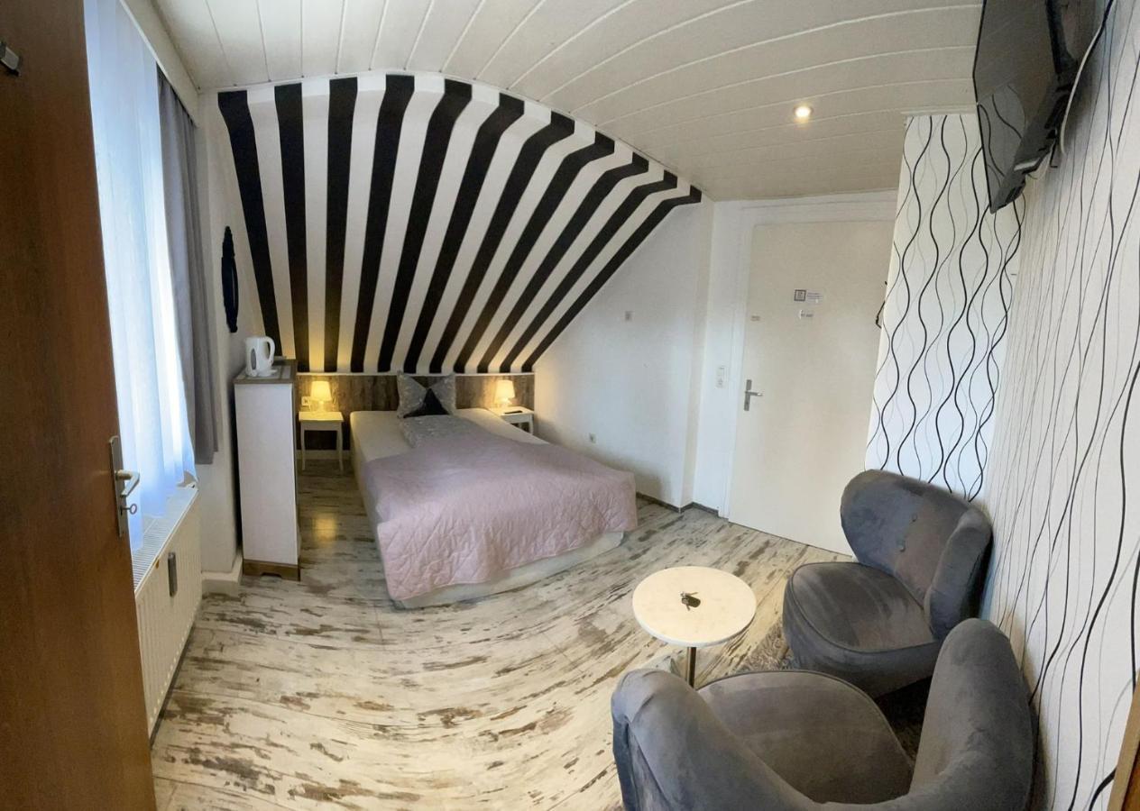 Budget Single Room Shower