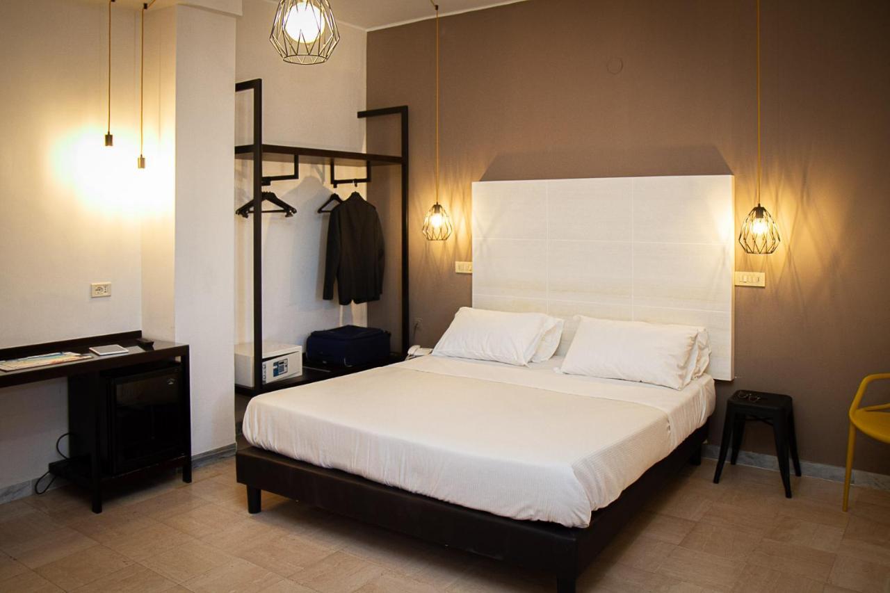 Standard Queen Room Bunk Bed
