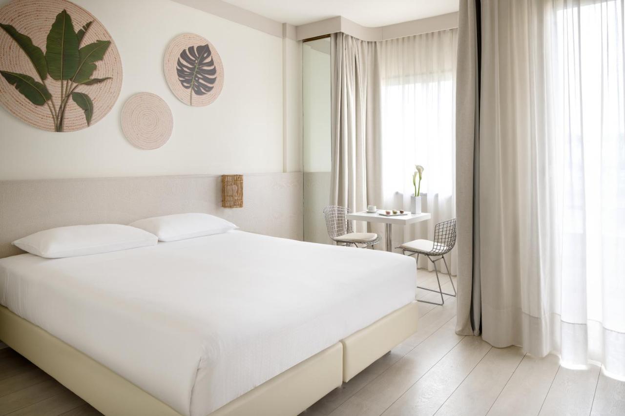 Superior Double Room,1370659544:JPEG
