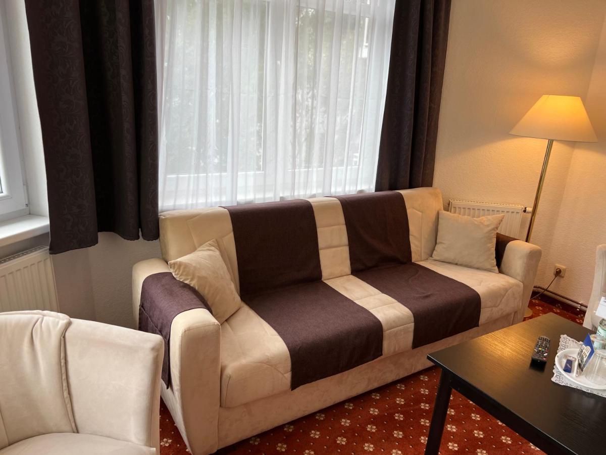 Junior Suite,1370893304:JPEG