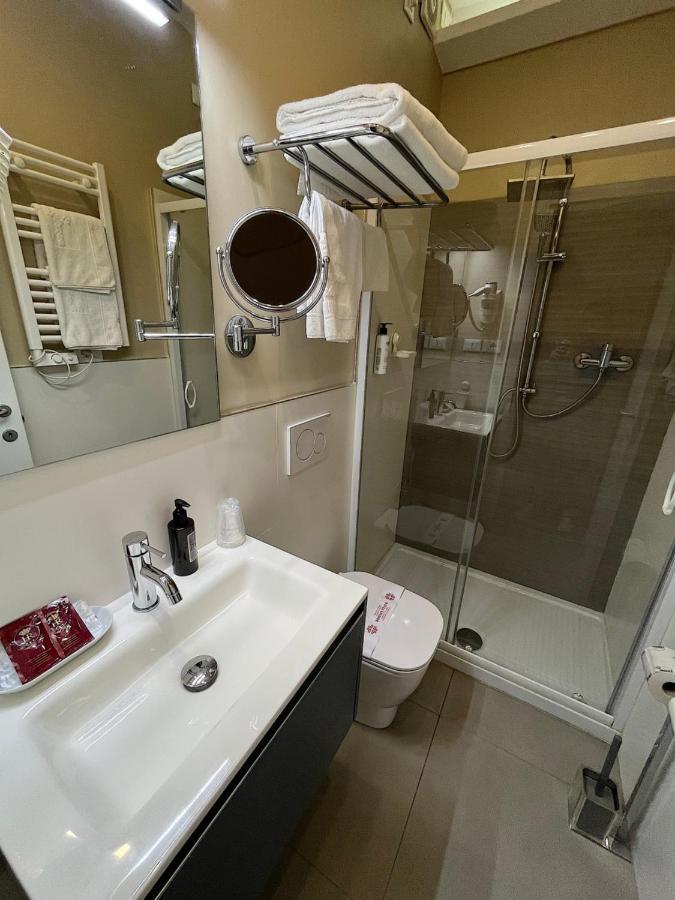 Deluxe Single Room,1402547117:JPEG