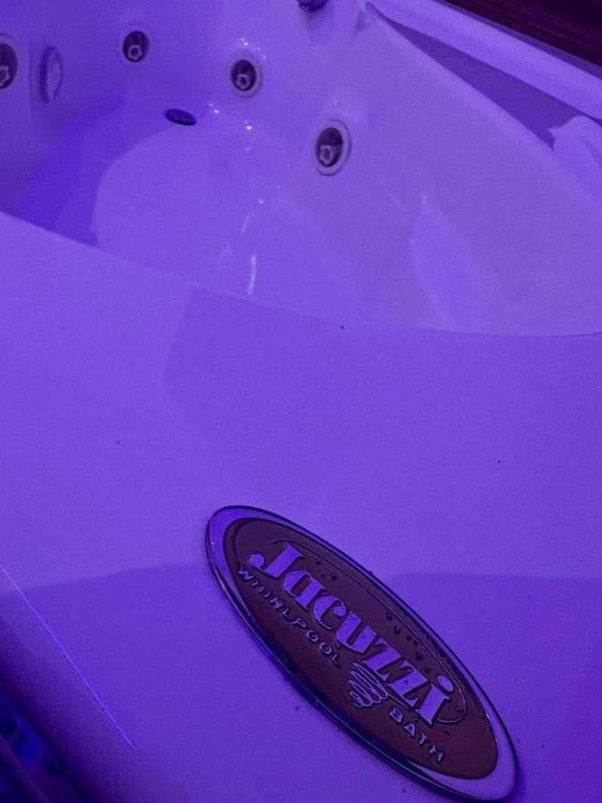 Suite Hot Tub