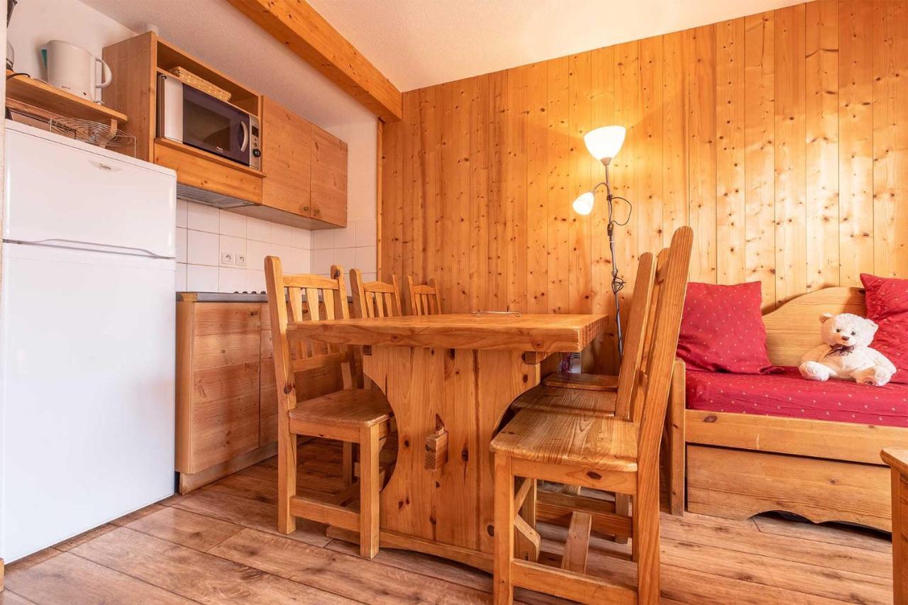 One-Bedroom Apartment,1373427647:JPEG