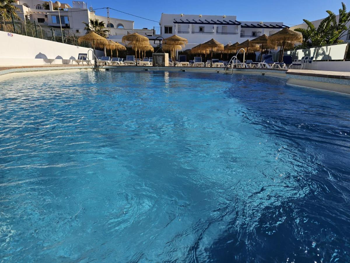 Double Room Pool View,789730017:JPEG
