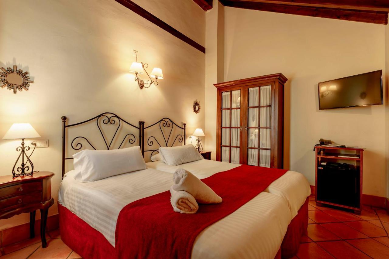 Standard Double or Twin Room,1272959893:JPEG